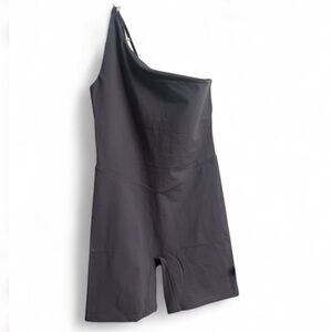 Le ORE One-Shoulder Active Romper Grey